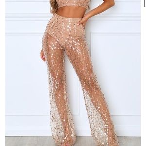 White Fox Best Dressed pants size small gold NWT